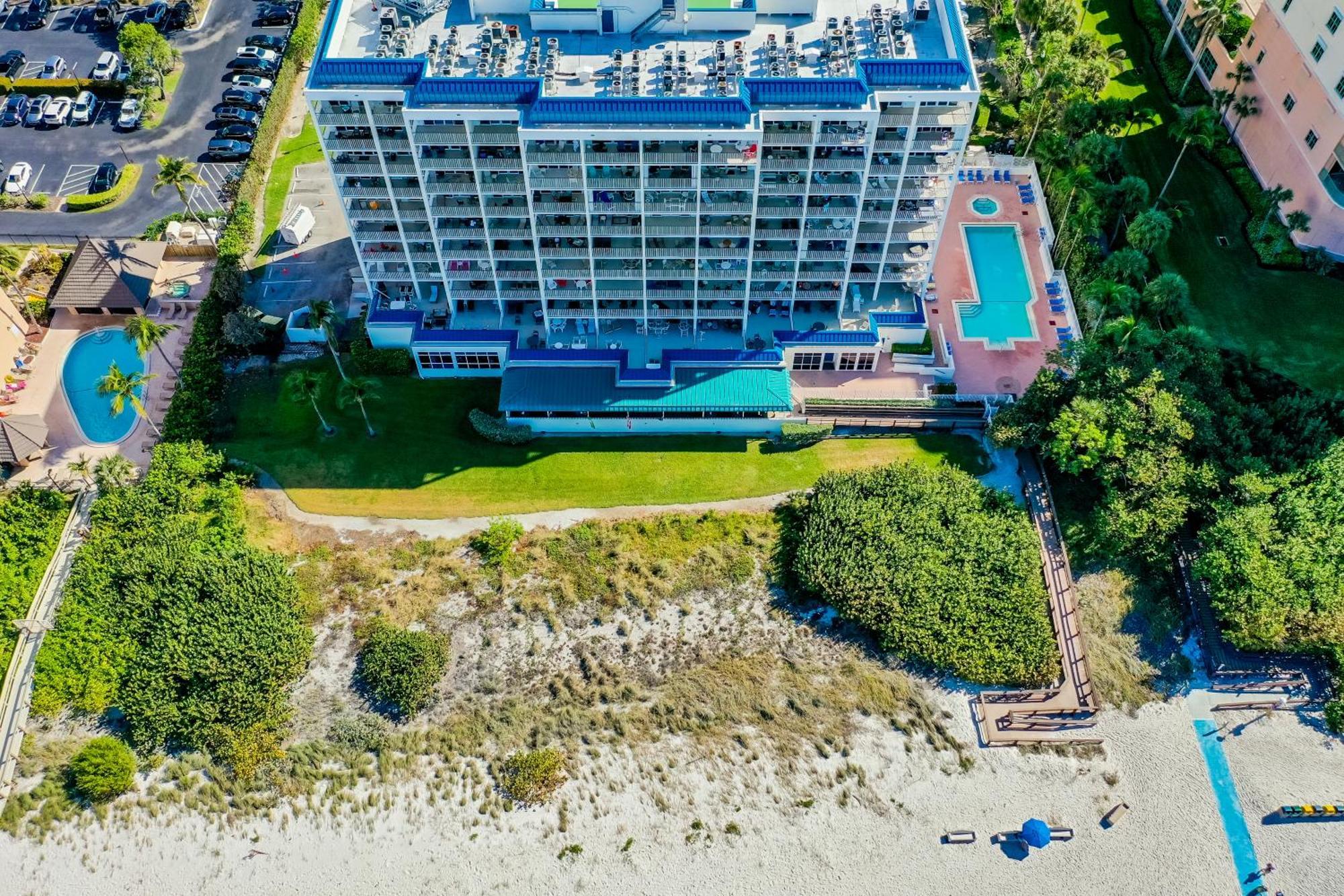 Totally Renovated Beachfront Condo At Apollo! 마르코 아일랜드 외부 사진